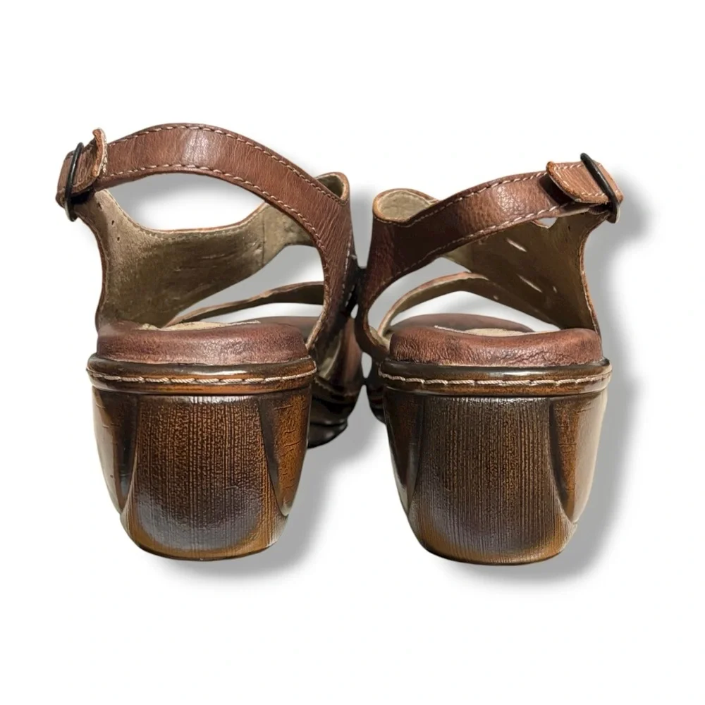SOFTWALK Melo Brown Perforated Leather Wedge Slingback Sandals Size 8